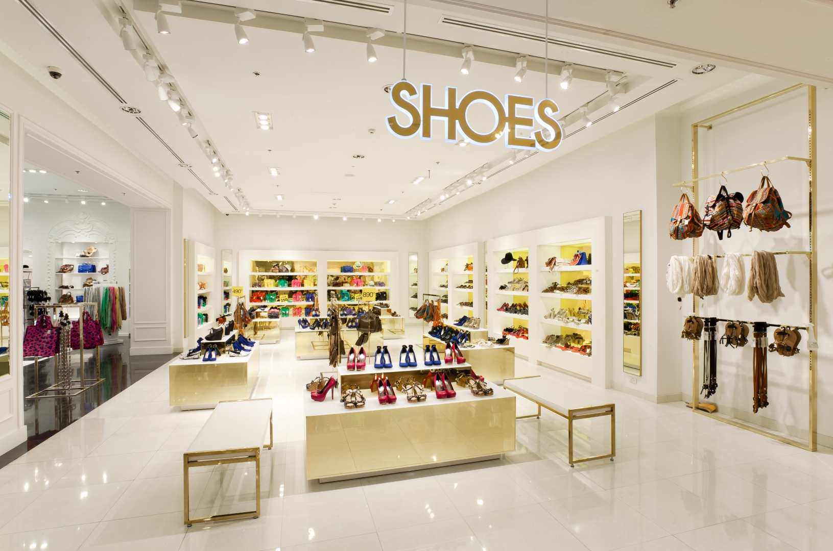 XXI Forever shop image 2