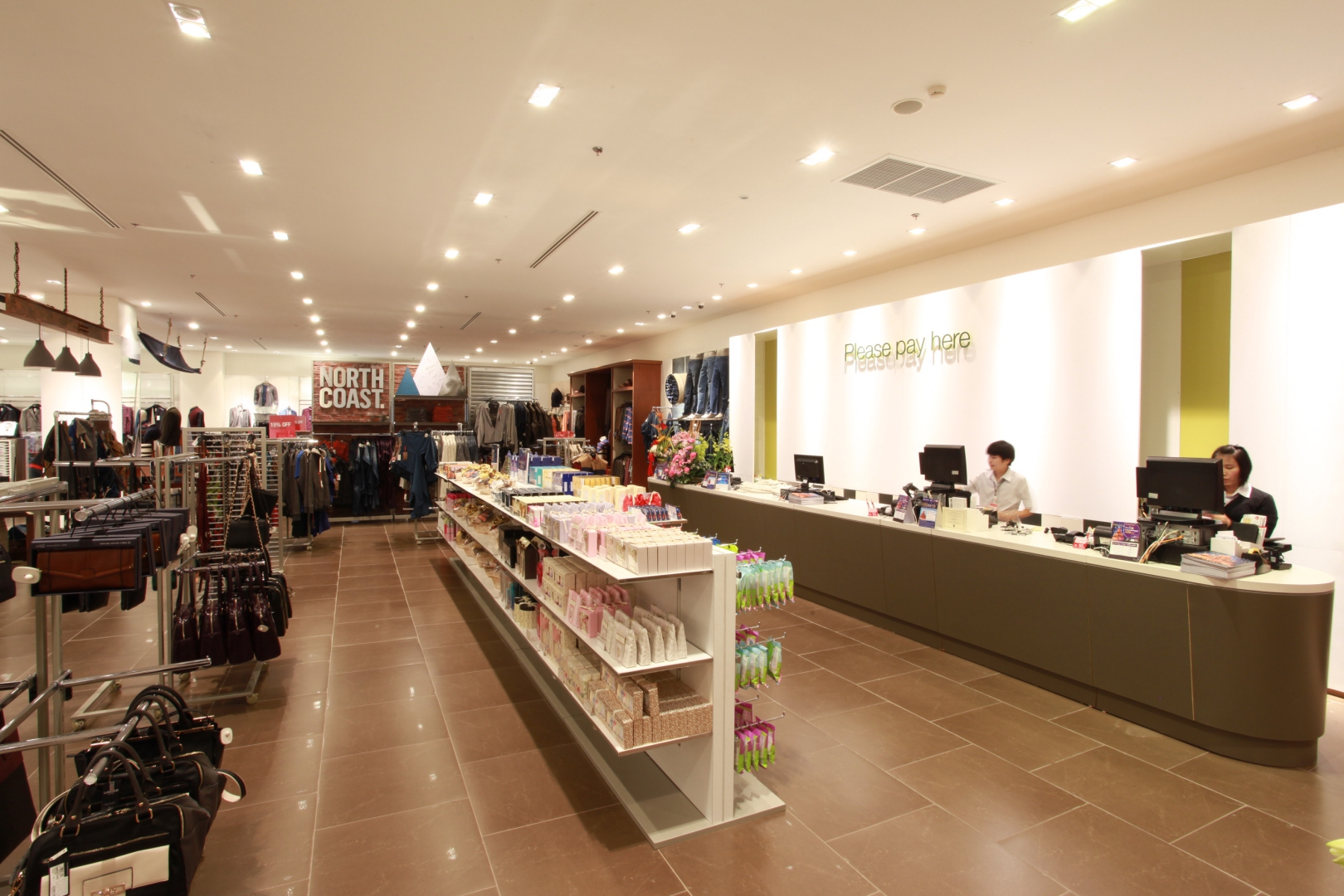 Marks & Spencer image 2