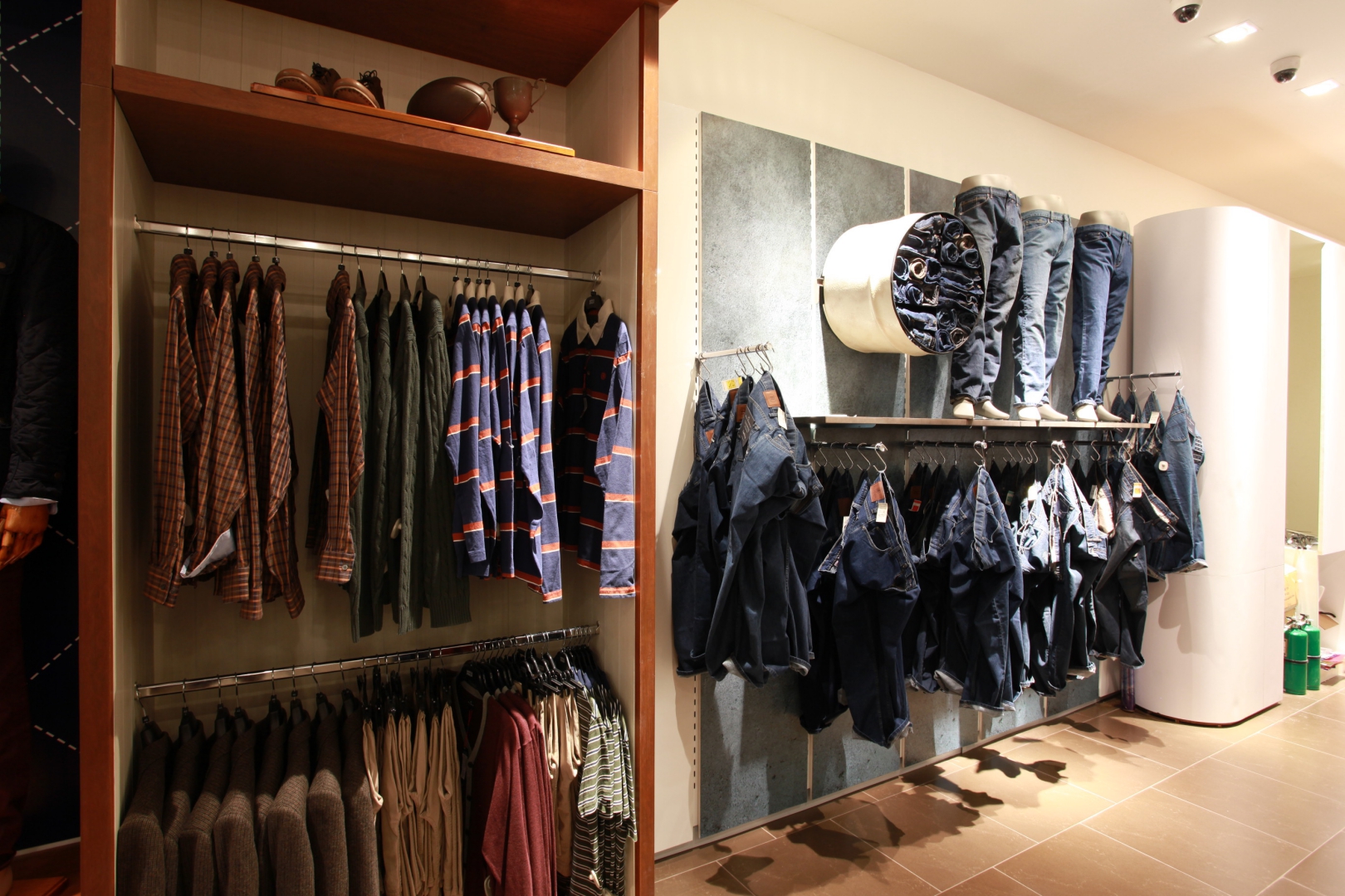 Marks & Spencer image 3