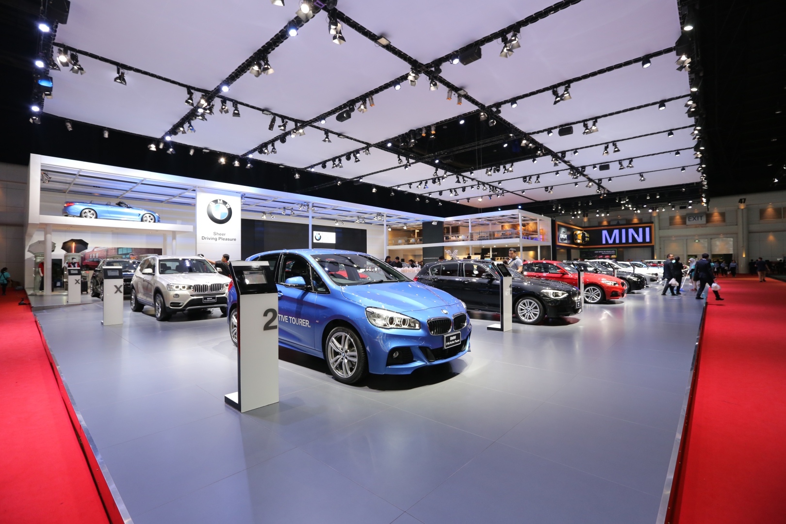 BMW at Motor Show 2015 image 3