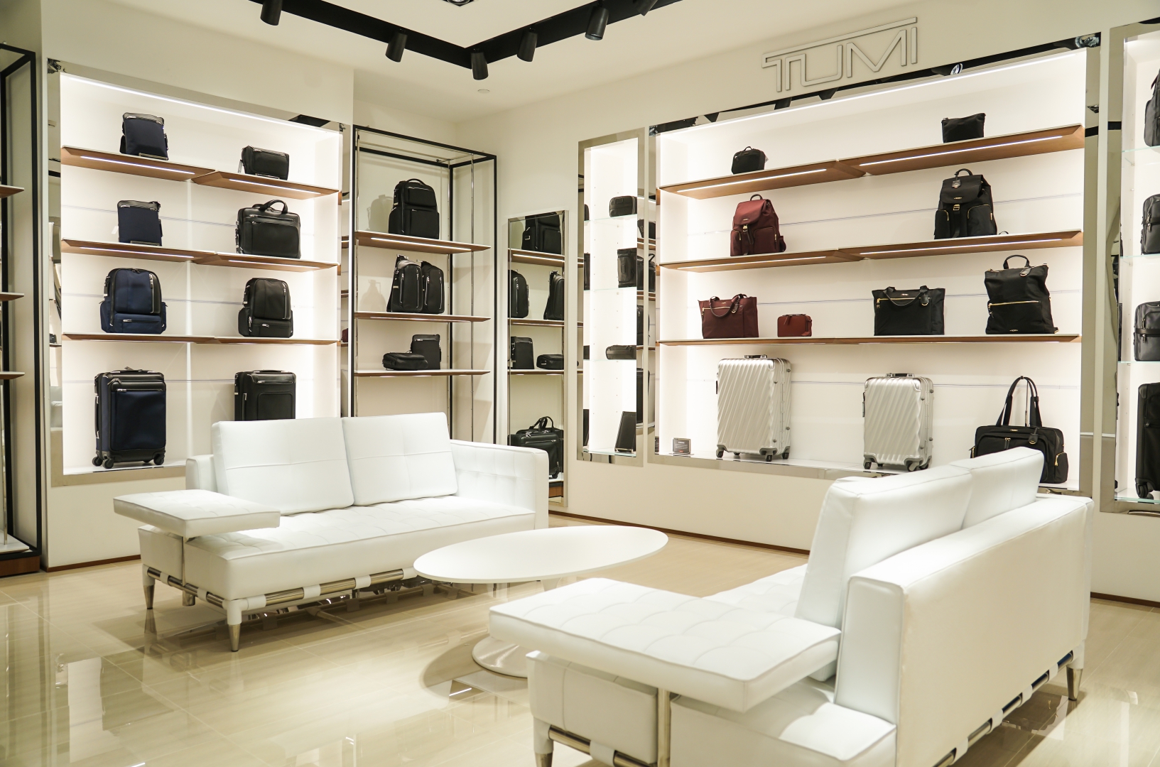 TUMI at Central World image 2
