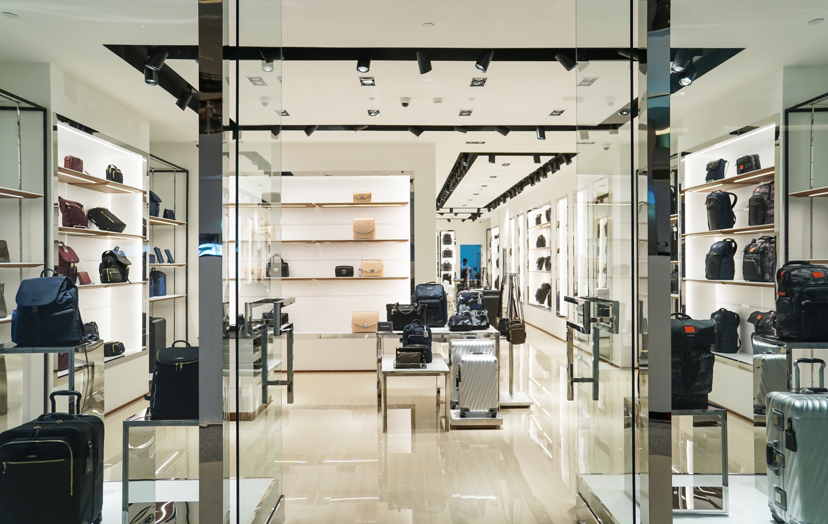 TUMI at Central World image 5