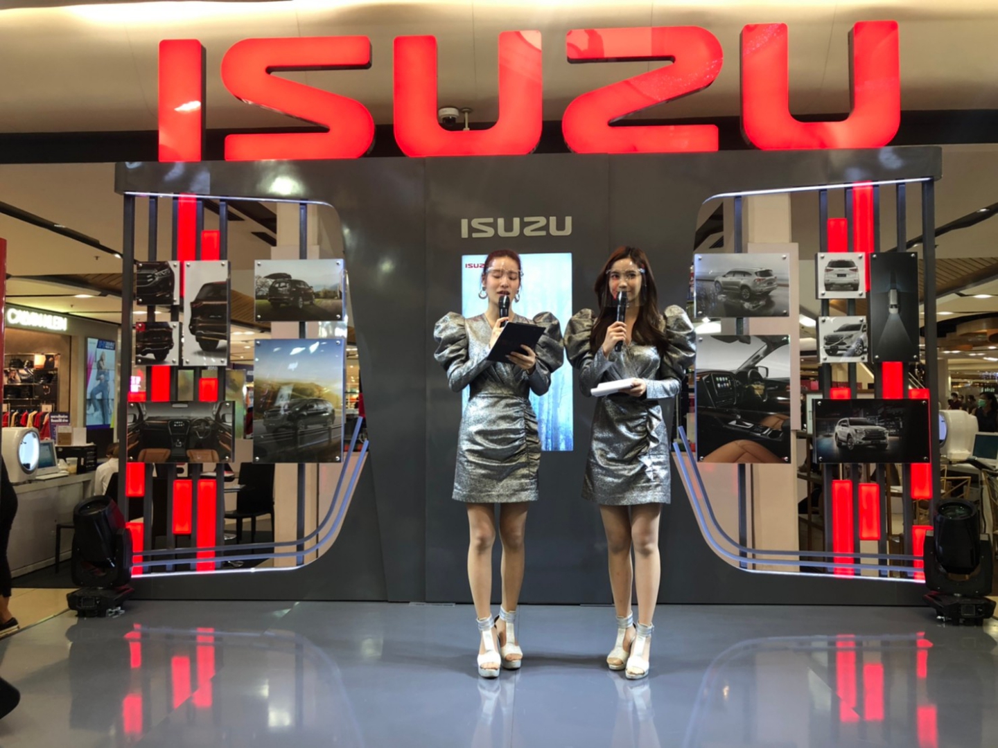 Isuzu Car Display 2020 image 5