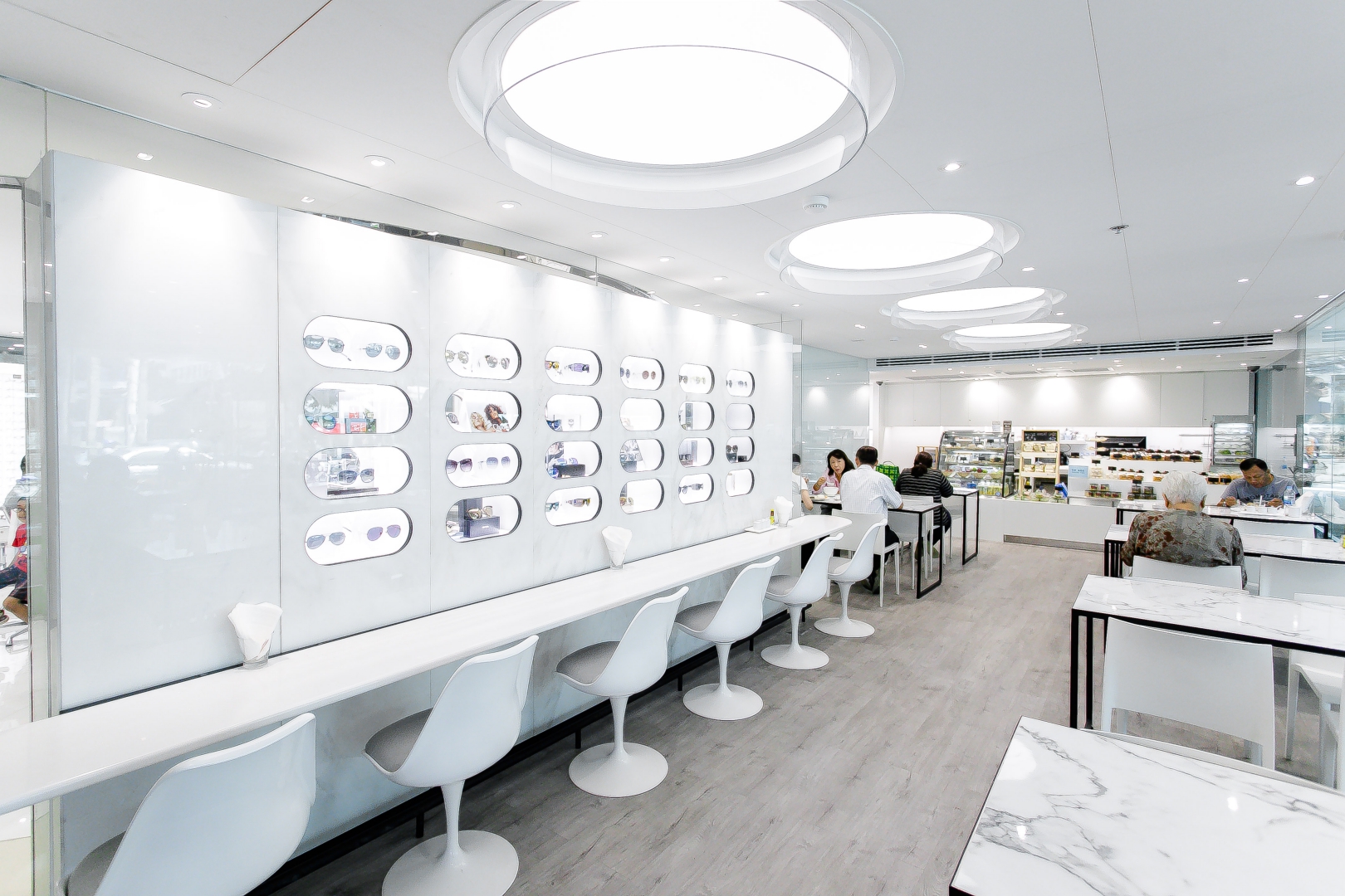 Rutnin Eye Hospital Bangkok image 2